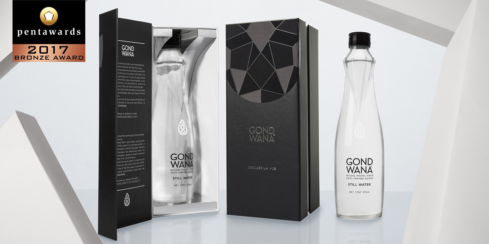 Botella y packaging premium de agua Gondwana, disño por Tridimage. Premio Pentawrds Bronce 2017