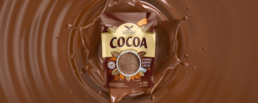 Packaging de cacao en polvo Cocoa La Universal sobre un fondo de tentador chocolate líquido. Diseño por Tridimage.