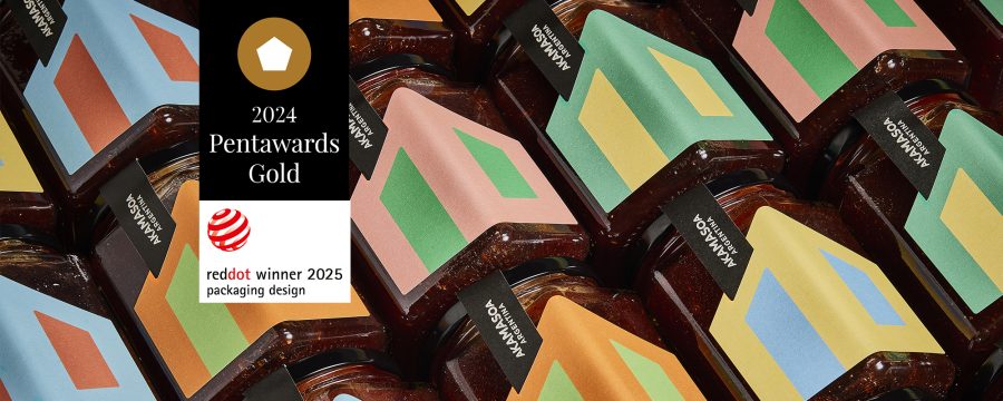 Frascos de mermelada con diseño de packaging moderno y geométrico por Tridimage, con etiquetas coloridas y abstractas, premio Pentawards 2024 Oro en la sucategoría Diseño con Propósito. Premio Red Dot Award 2025 Diseño de Packaging