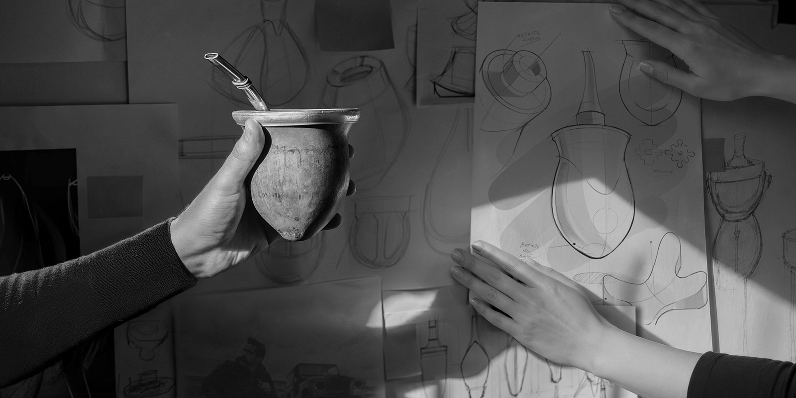 Bocetos y mate tradicional durante el proceso de diseño de packaging de la botella Argintum en Tridimage.